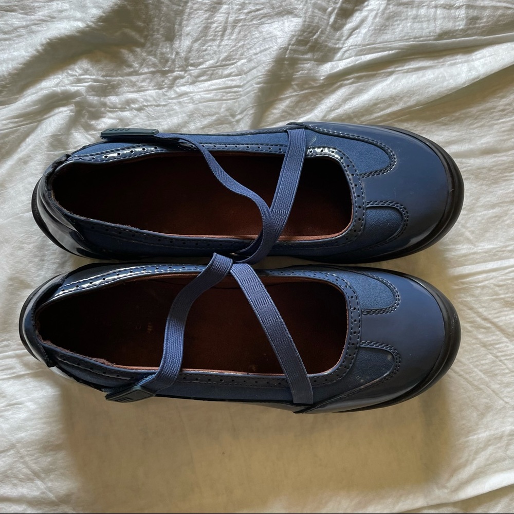 Lands End Mary Janes Blue Patent Leather Terrain Z Strap Walking Hiking Sz 7